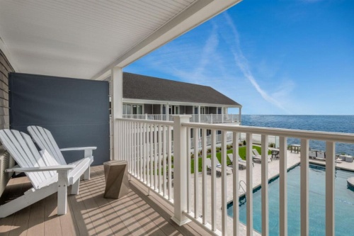 Pelham House Resort image 10